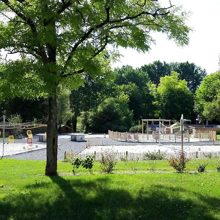 Spacieux Avec Terrasse Pour 6 Personnes - Api-1-52-1112 *
