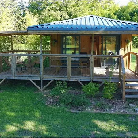 Spacieux Avec Terrasse Pour 6 Personnes - Api-1-52-1112 *