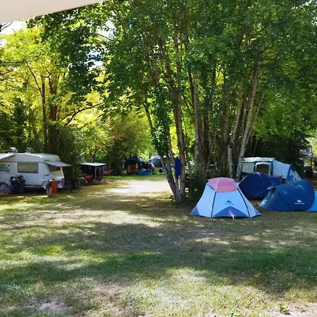 Spacieux Avec Terrasse Pour 6 Personnes - Api-1-52-1112 *