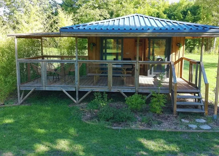 Spacieux Avec Terrasse Pour 6 Personnes - Api-1-52-1112 *